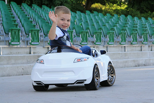 child in car